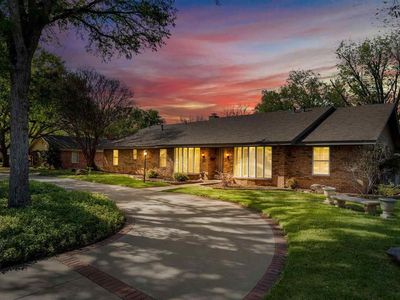 2308 Brook Hollow Dr