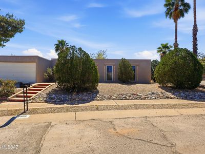 9402 E Placita Eunice