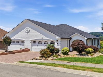 321 Lochmere Dr