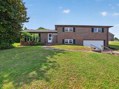 2130 Leola Cir