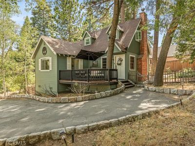 380 Hemlock Dr