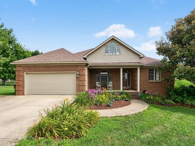 210 Squires Pointe Rd