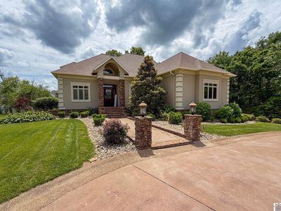 4041 Alameda Cres