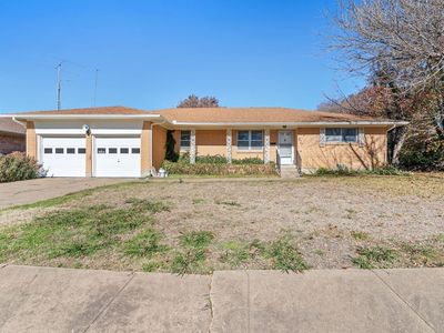 927 Poinsettia Dr