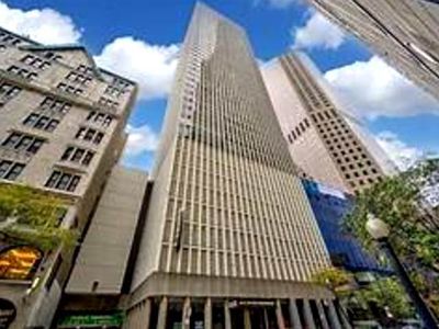 100 E Walton St APT 28G