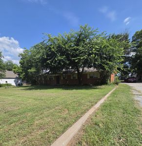 305 School House Rd