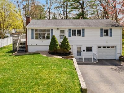 71 Evergreen Rd