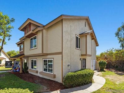 1629 Manzana Way