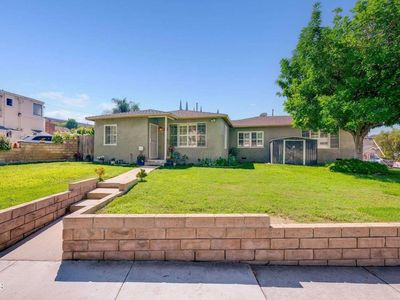 1900 E Chevy Chase Dr