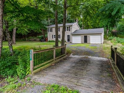 22A E Main St
