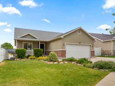 Property at 8569 S Sunrise Oak Dr, West Jordan, UT