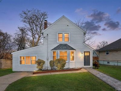 19 West side Avenue