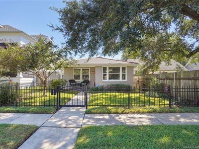 6219 General Diaz St