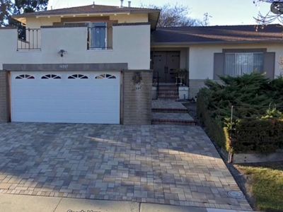 10327 Cold Harbor Ave