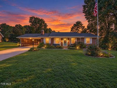 7365 White Pine Cir