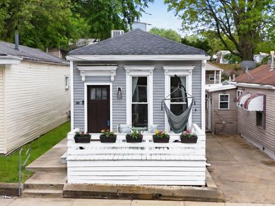 1016 Mary St