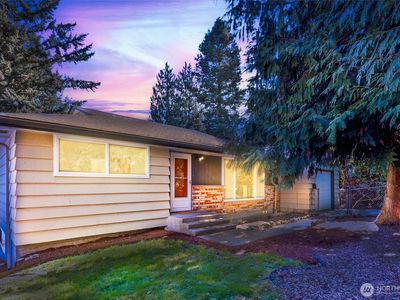 16730 Meridian Avenue N