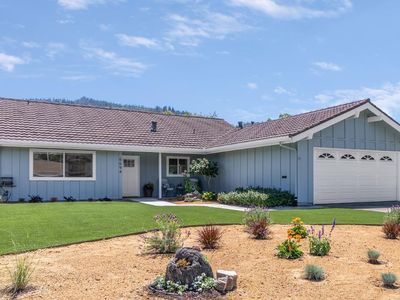 6694 Oakmont Drive
