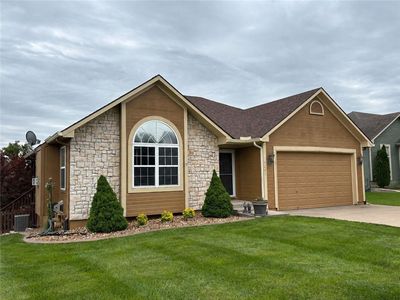 1207 NW Walnut Ct