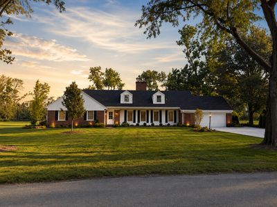 5 Marquette Ln