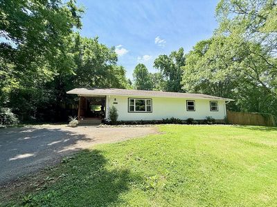 1126 Valley Dr