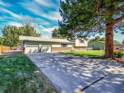 130 NW Carrie Cir