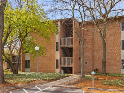 6008 E Lake Dr APT 1A