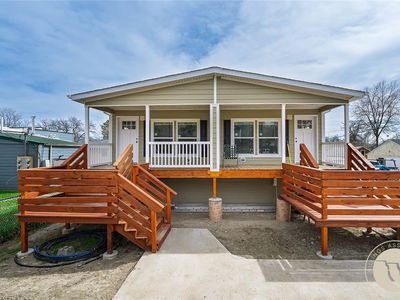 2310 11th Ave N Unit 101-201-202