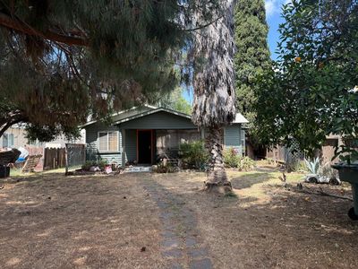 221 E Pine Ave