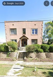 224 N Park Ave