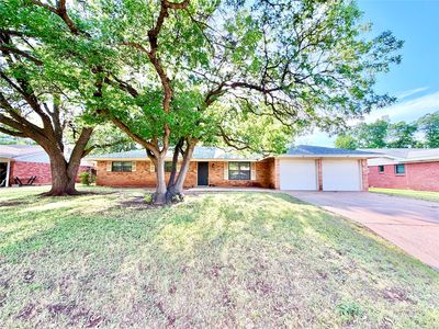 1410 Westwood Dr