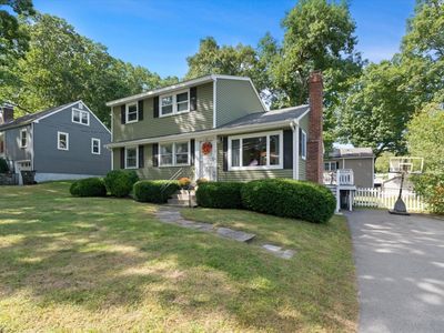 11 Lookout Ave