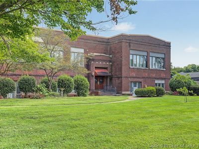 2900 Middle Road #20
