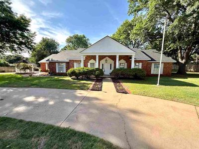1601 Pioneer Rd