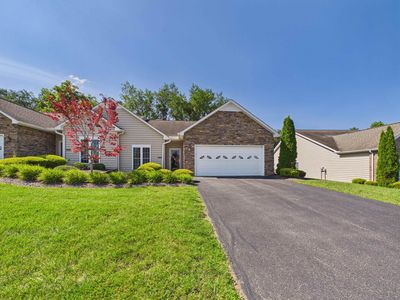 250 Vinnie Ave