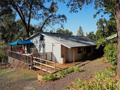 5129 Toyon Ln