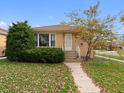 5001 N Neenah Ave