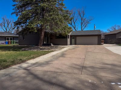 360 McClellan Dr