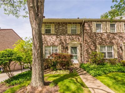 120 Inverness Dr