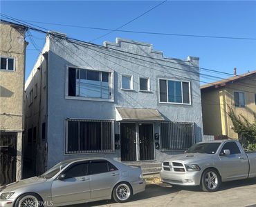 1136 E Alhambra Ct