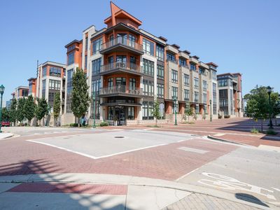129 Walnut St Unit 438