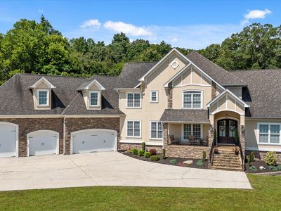 2023 River Bluff Dr