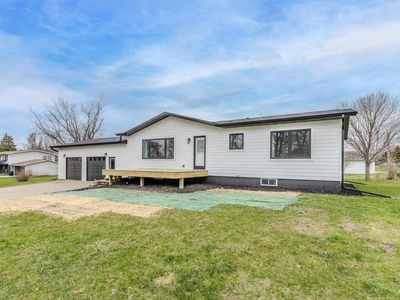 1205 Lakeside Ave