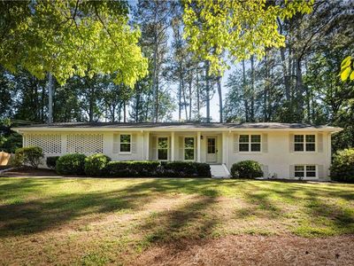1677 Rochelle Dr