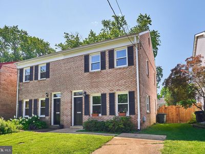 327 Laverne Ave