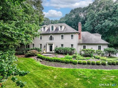2 Raven Crest Drive
