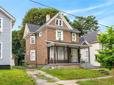 31 Locust St