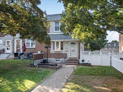 Property at 5144 Whitehall Dr, Clifton Heights, PA