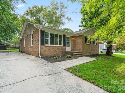 9828 Starwood Dr