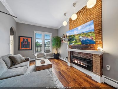267 Grove St APT 4R